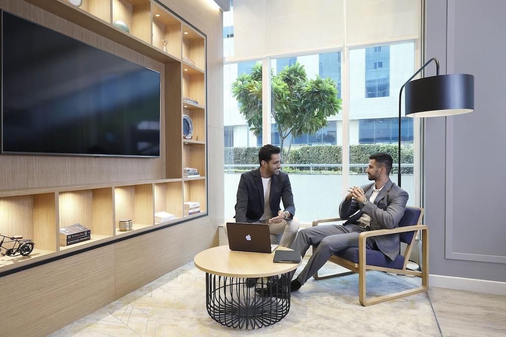 هوليداي إن إكسبرس تشيناي أومر ثورايباكام بي آيتش جي المنطقة الخارجية