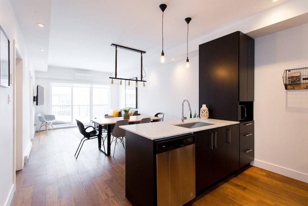 سبيشوس 2 بد روم كوندو إن ليتل إيتالي