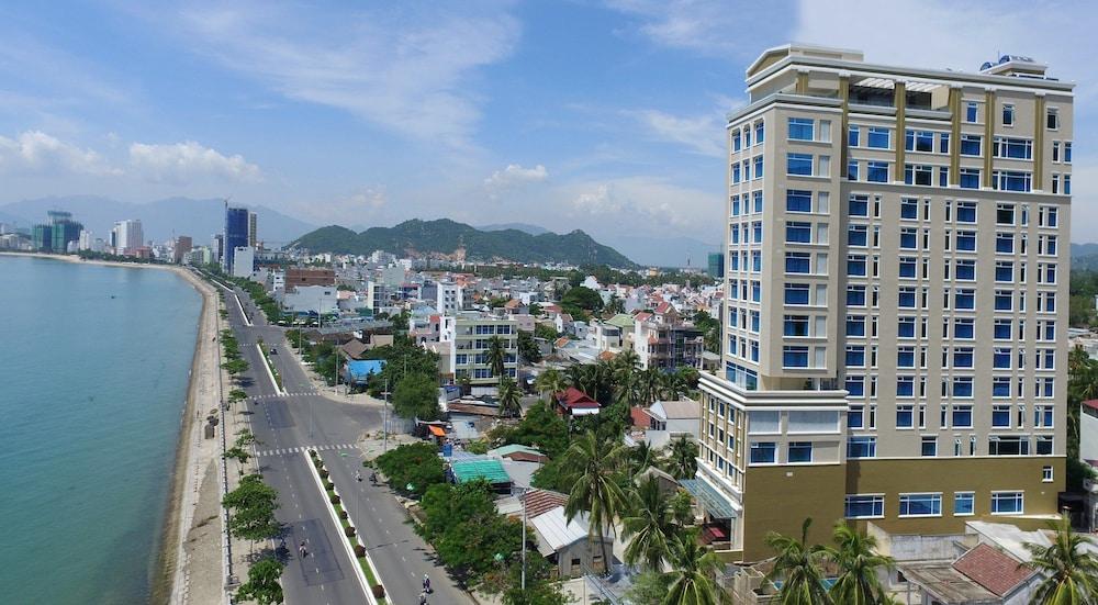 تري جياو هوتل