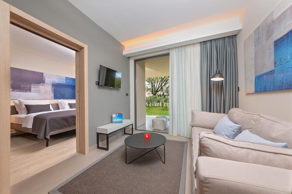 جاردن سويتس بارك بلافا لاجونا