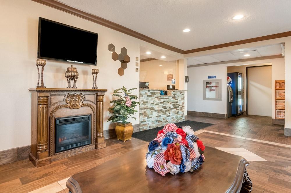 أميريكان إن سويتس ديترويت مترو أيربورت منطقة الاستقبال