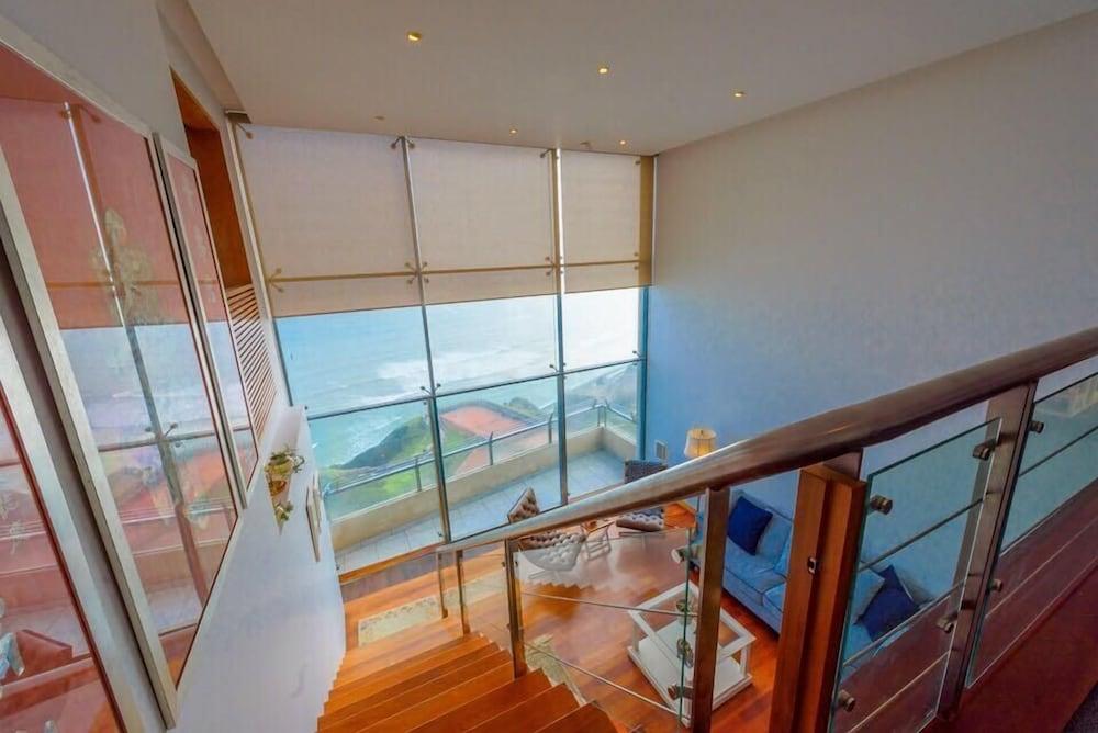 Mv15 Ocean View Miraflores Interior