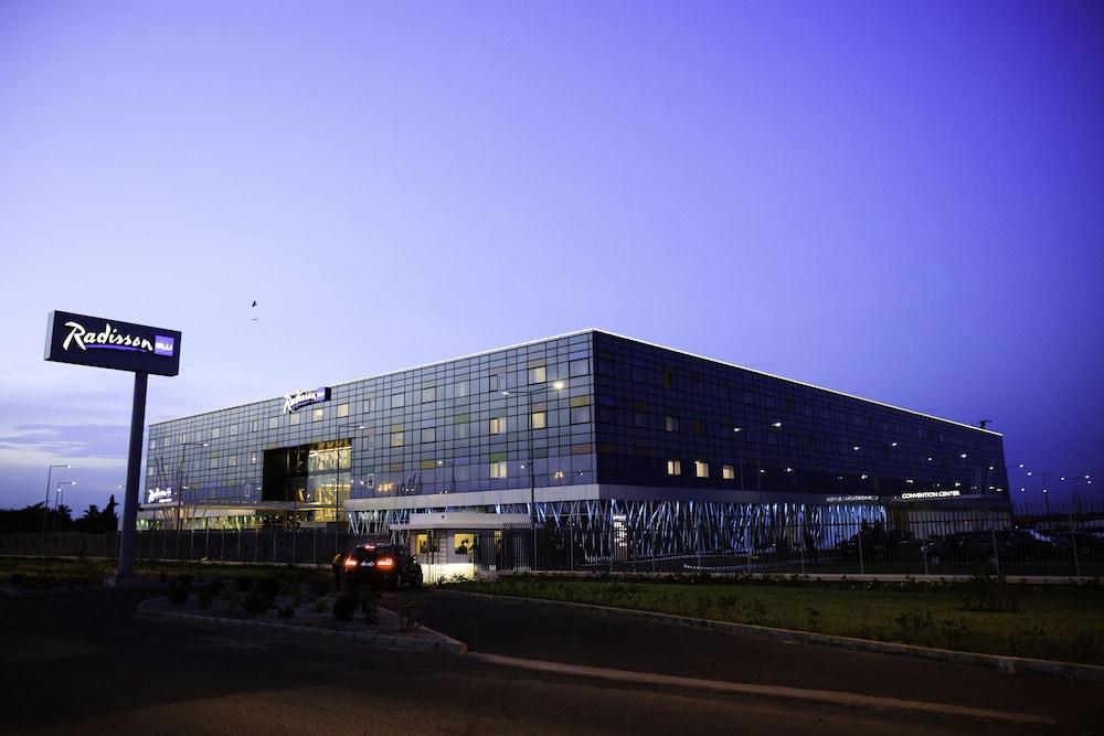 راديسون بلو هوتل، أبيجان آربورت المنطقة الخارجية