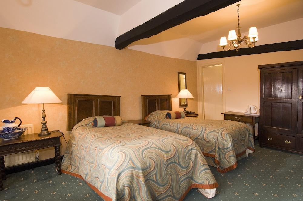 فندق جورج آند بيلجريمز غرفة