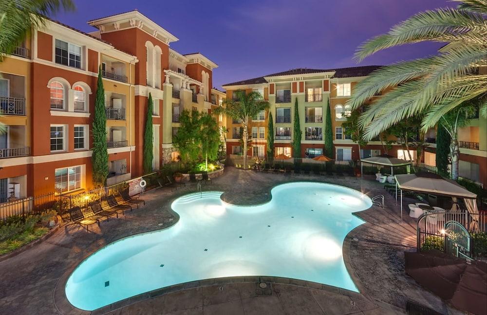 بلاتينوم تراينجل أبارتمنتس