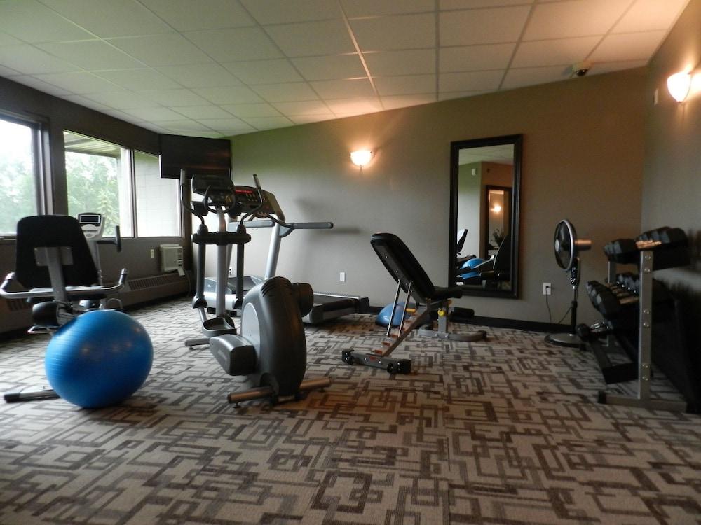 سليف ليك إن آند كونفرنس سنتر مرفق اللياقة البدنية