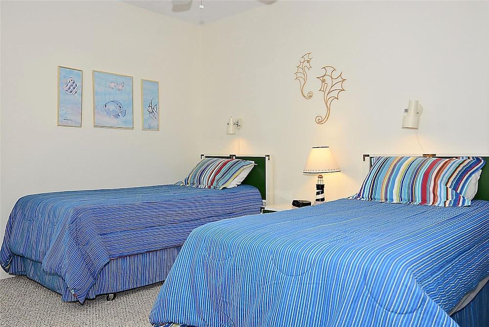 سكاربورو فيليدج 229 كانتري كلوب دا ري يونيت 302 باي لونج آند فوستر داخلي