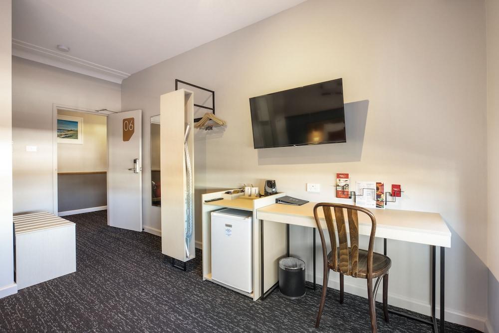 نايتكاب آت أوشن بيتش هوتل غرفة