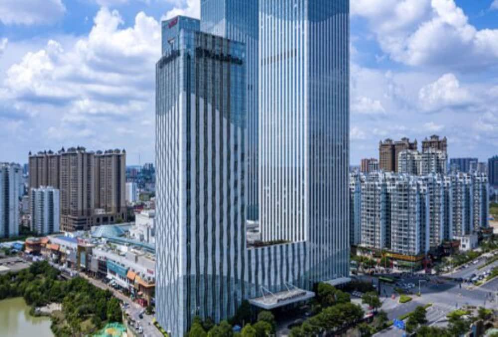 واندا فيستا نانينج المنطقة الخارجية