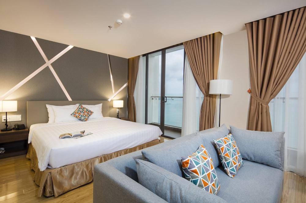 كينج تاون جراند هوتل آند ويدينج سنتر