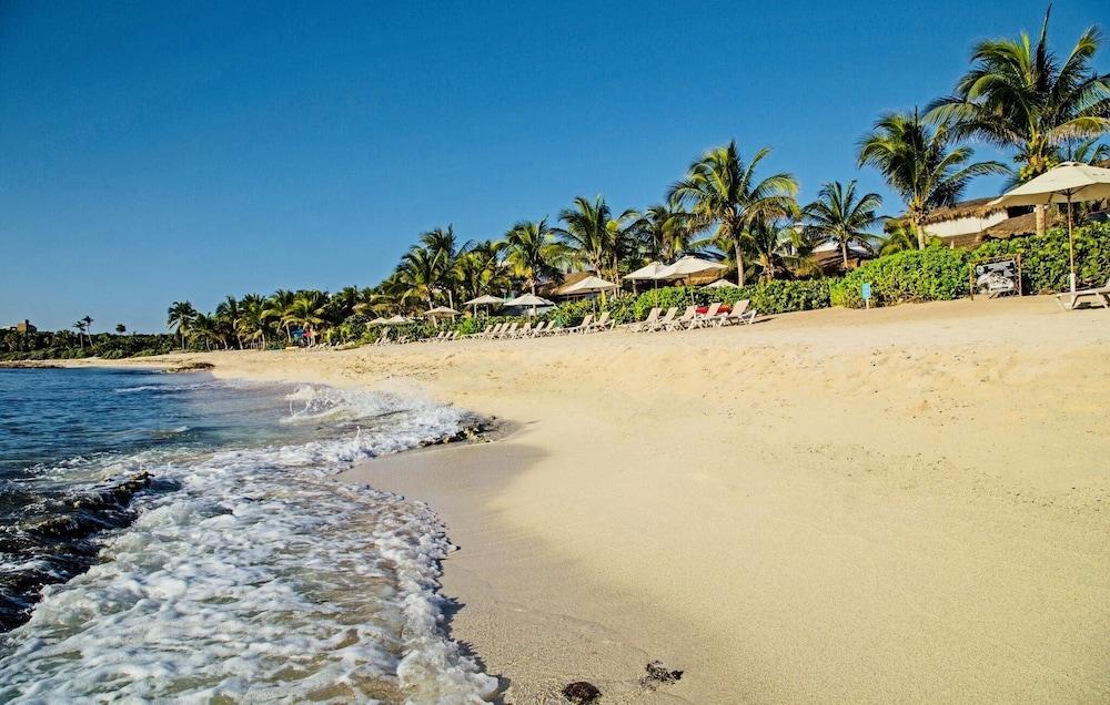 لاس فيلاز أكيومال 3 بي 7 باي سكاي رن الشاطئ