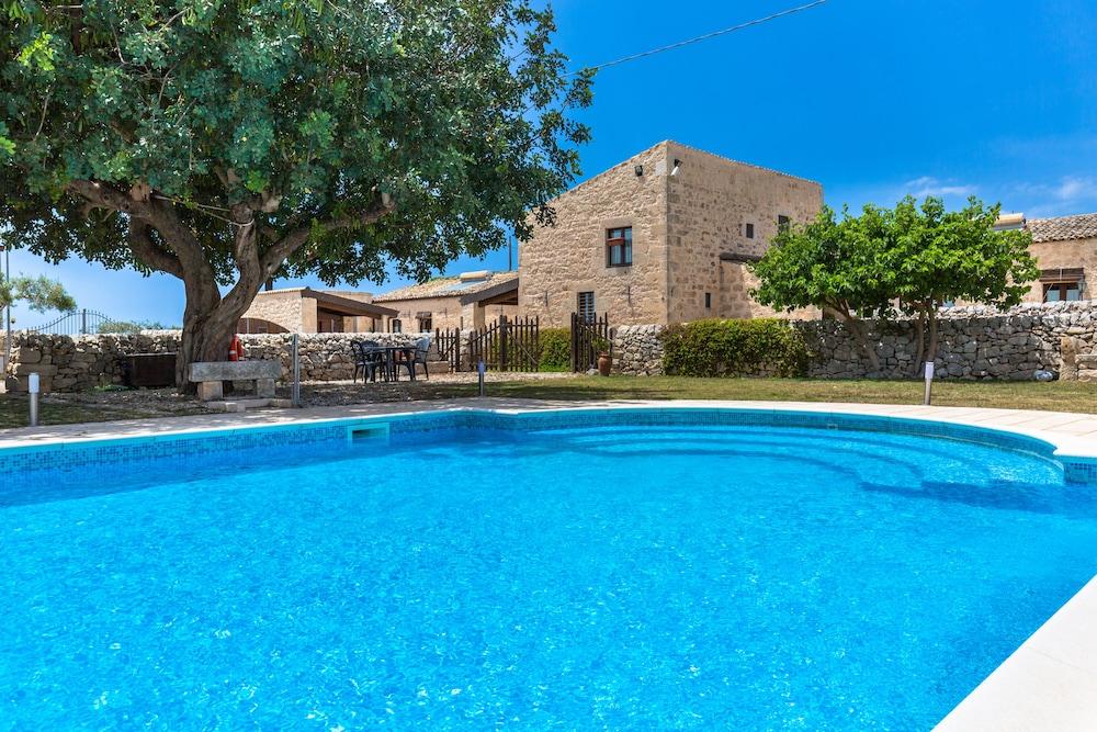 لا موراجليا