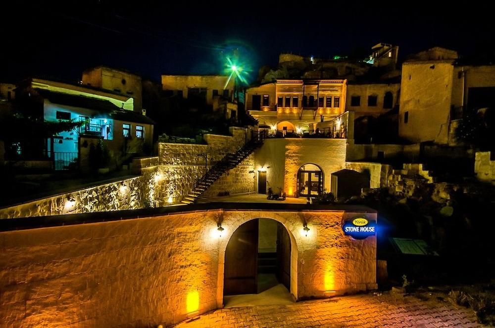 يوروك ستون هاوس