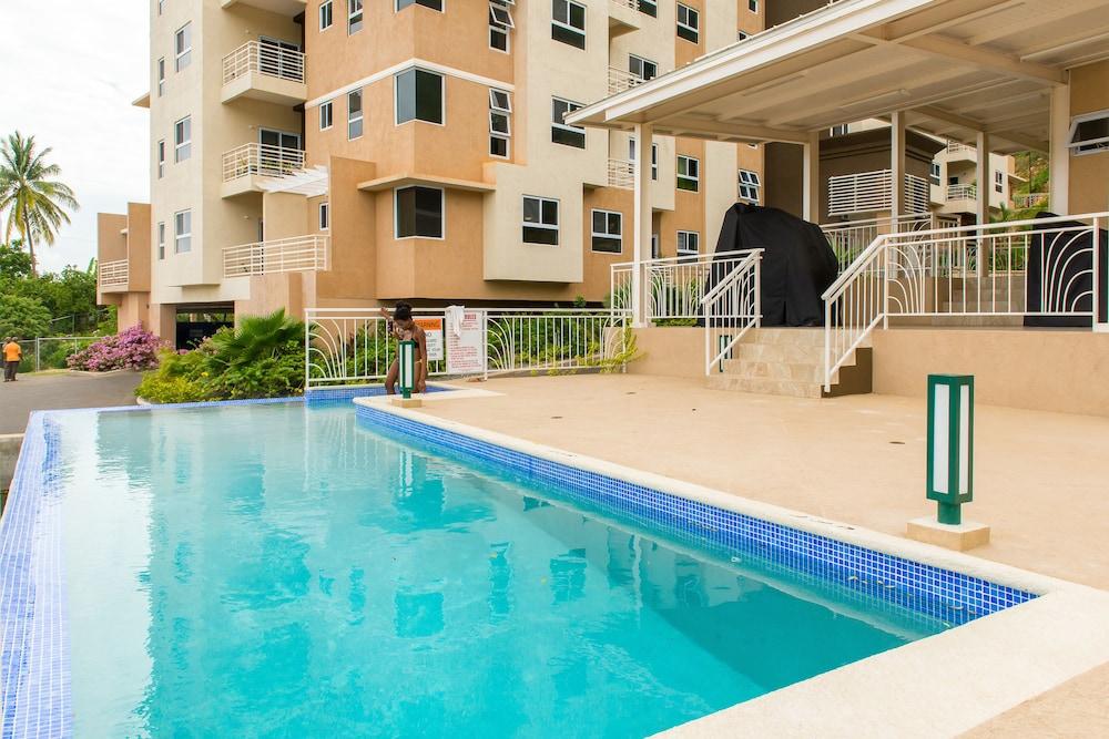 سيتي ريدج لاكشري 2 بد روم زحليقة مائية