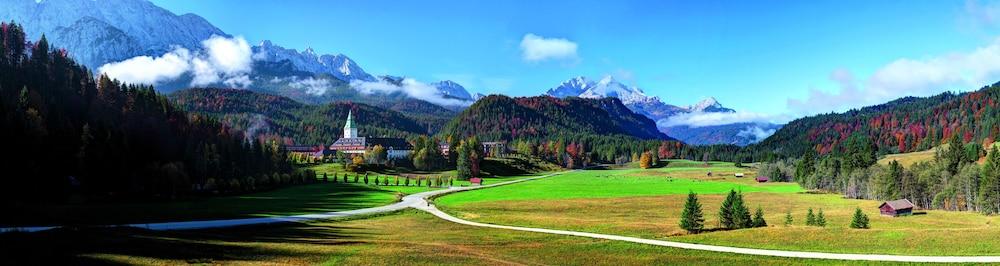 شلوس إلماو لاكشري سبا ريتريت آند كلتشورال هايداواي المنطقة الخارجية