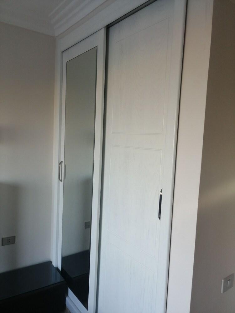 Sea view apartment with private beach Interior Detail