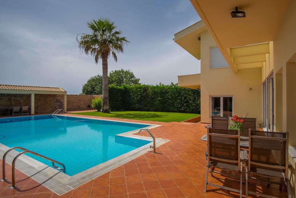 فيلا نيكوبوليس