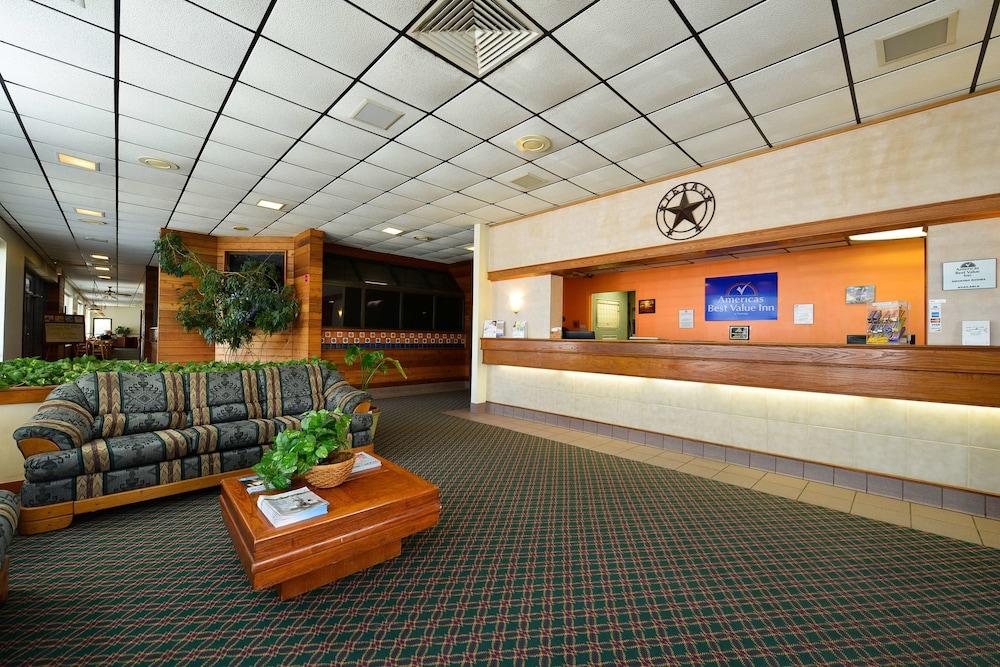 أميريكاز بست فاليو إن بورت لافاكا الردهة