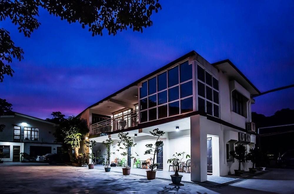 مينجيوان هوستبرنج