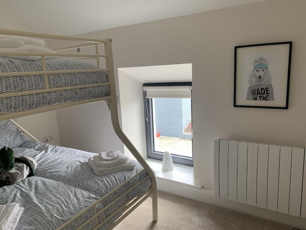 فارم هاوس - سليبس 7 - جاردن - باركينج غرفة