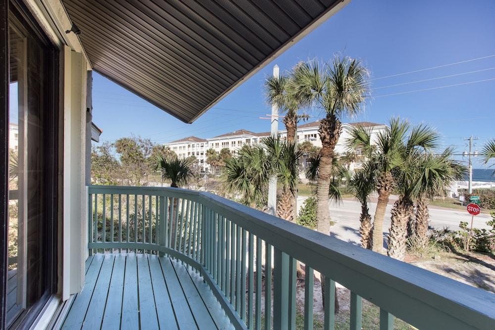 كوستال تايدز