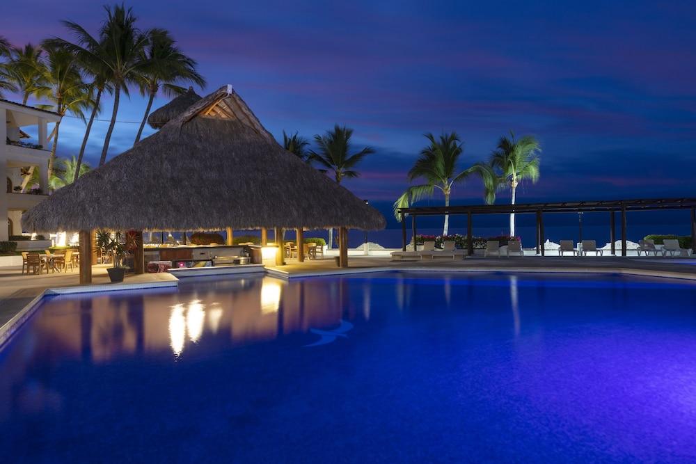 فيستا فالارتا أول سويتس أون ذا بيتش