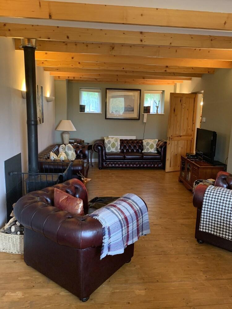 Ffos y Ffin - Ascension in the Fields Interior