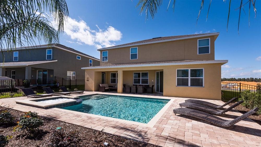 جاي إي 63118 - ذا إنكور كلوب ريزورت - 6 بد رومز 5.5 باث رومز فيلا زحليقة مائية