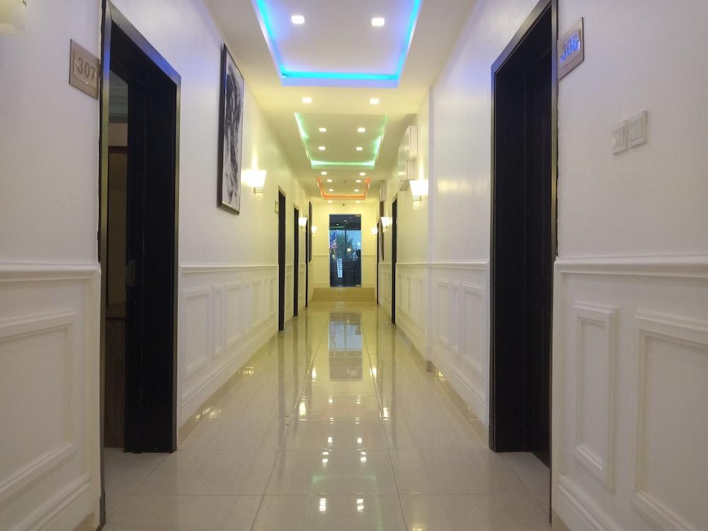 فيكتوريا إن هوتل آند سويتس