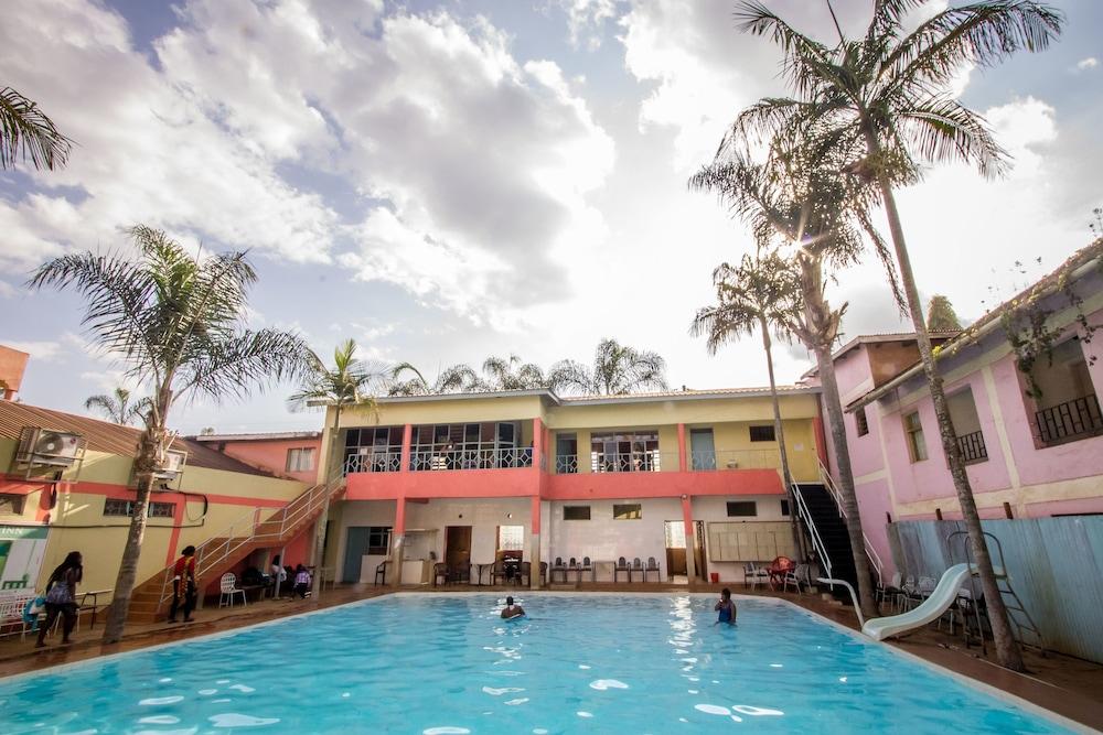 رويال ميني إن