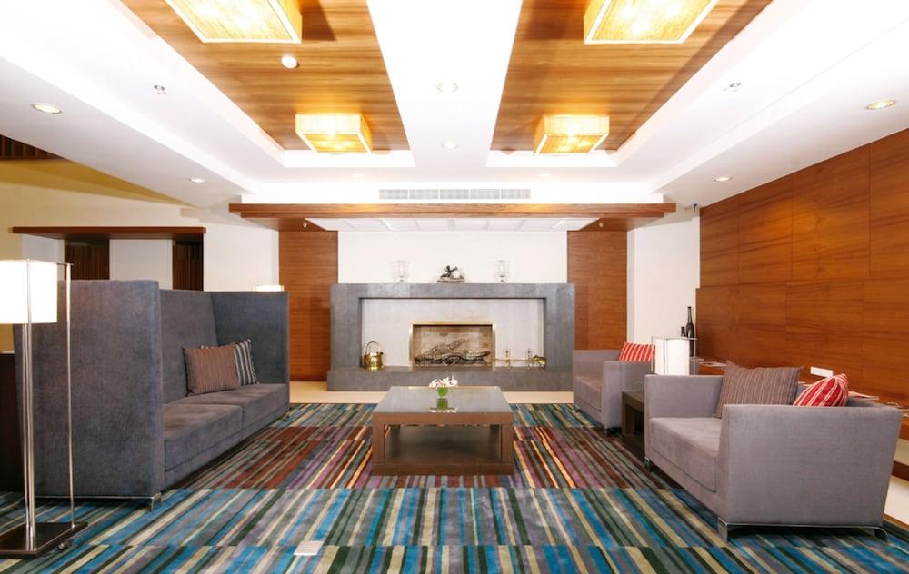 كانتاري هيلز شيانغ ماي منطقة الجلوس في الردهة