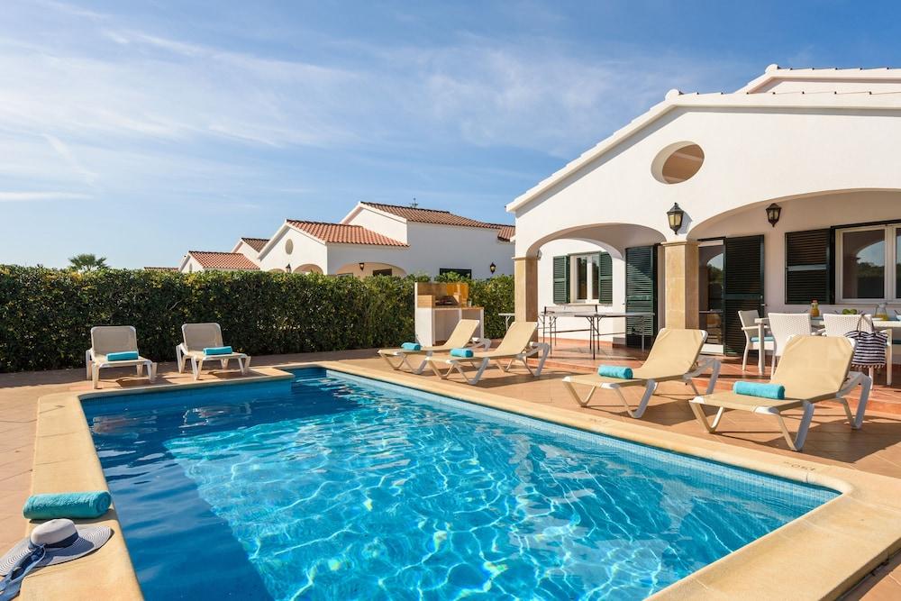 فيّا مينوركا جوانا