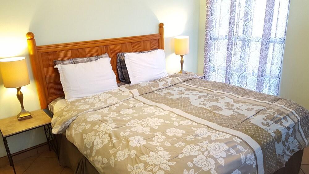 غرفة واحدة تم تجديدها على بعد دقيقتين من الشاطئ غرفة