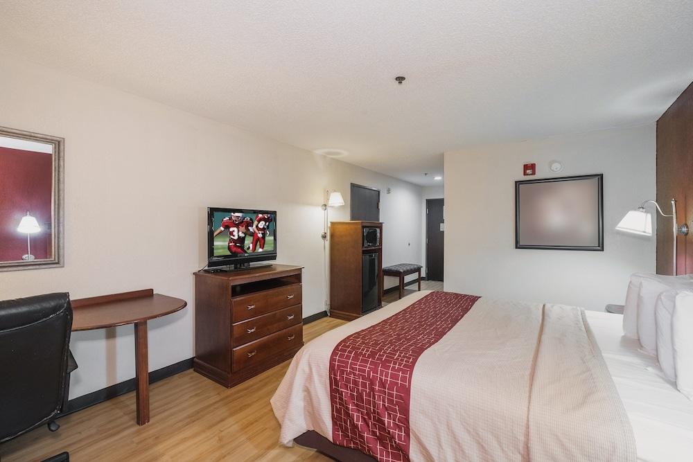 ريد روف إن آند سويتس أوجستا ويست