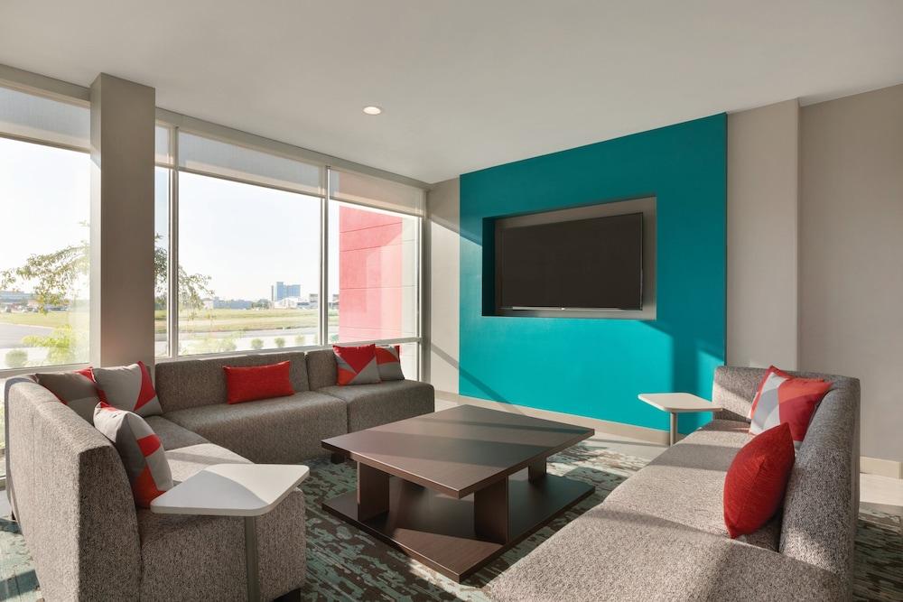 أفيد هوتل دنفير أيربورت أريا باي آيتش جي داخلي