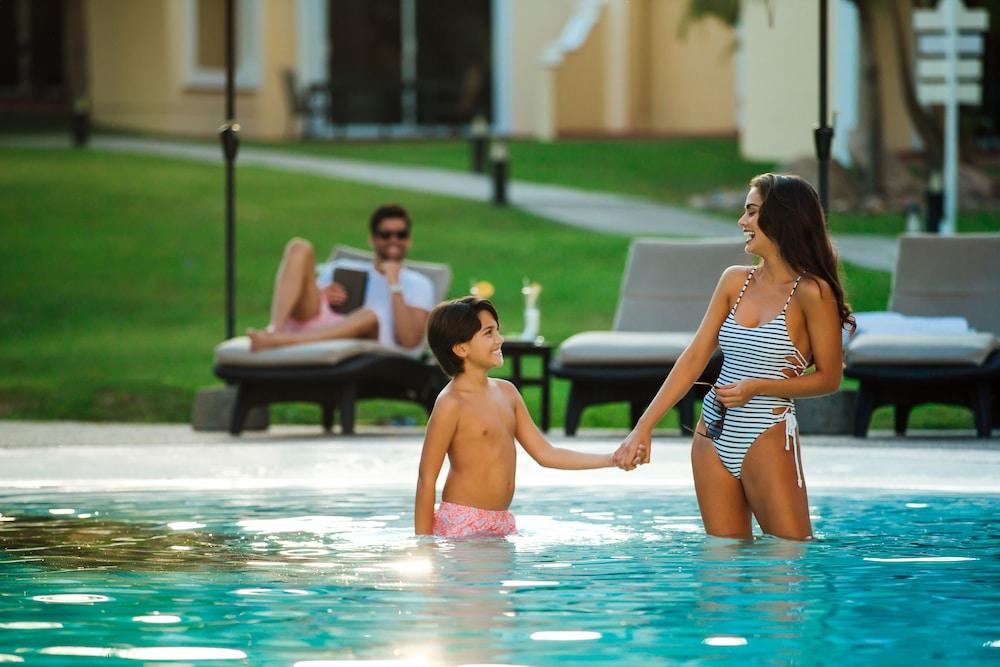 إيسلا مازاتلان ريزيدنس كلوب حمام سباحة مكشوف