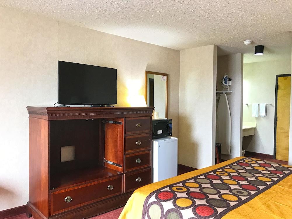 أميريكاز بيست فاليو إن أولين موندز غرفة