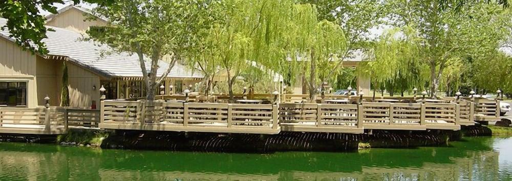 سيلفر سادل رانش آند كلوب