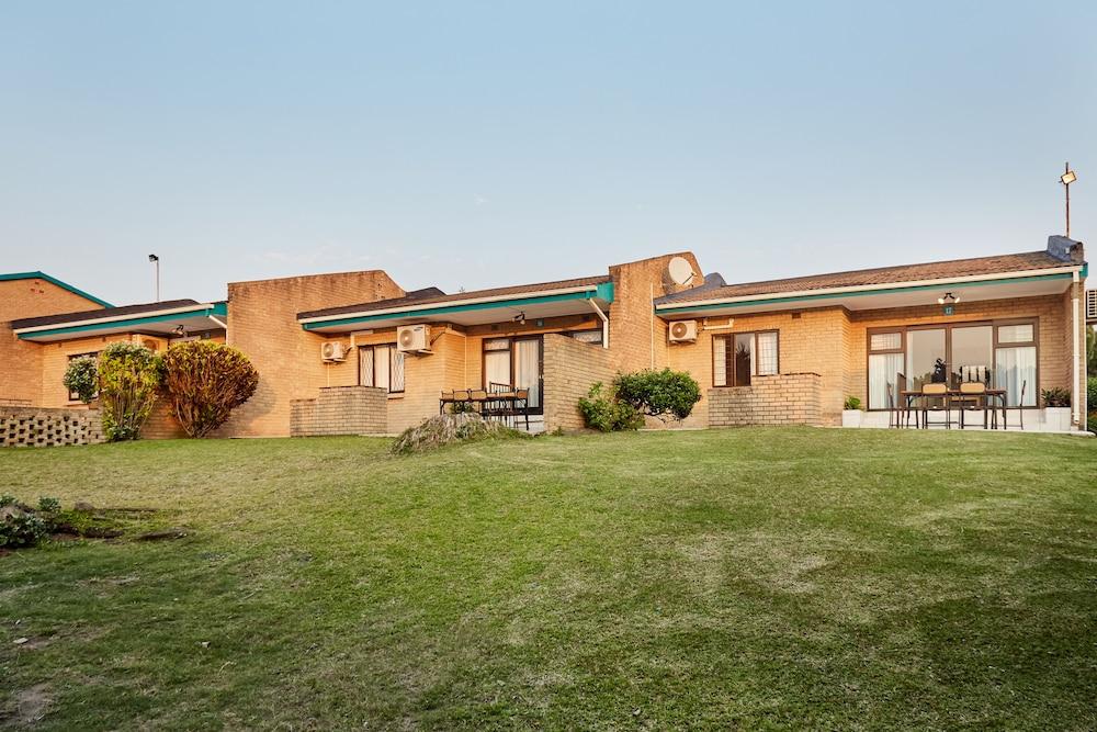 فيرست جروب كلوب أسييندا المنطقة المحيطة بالمنشأة