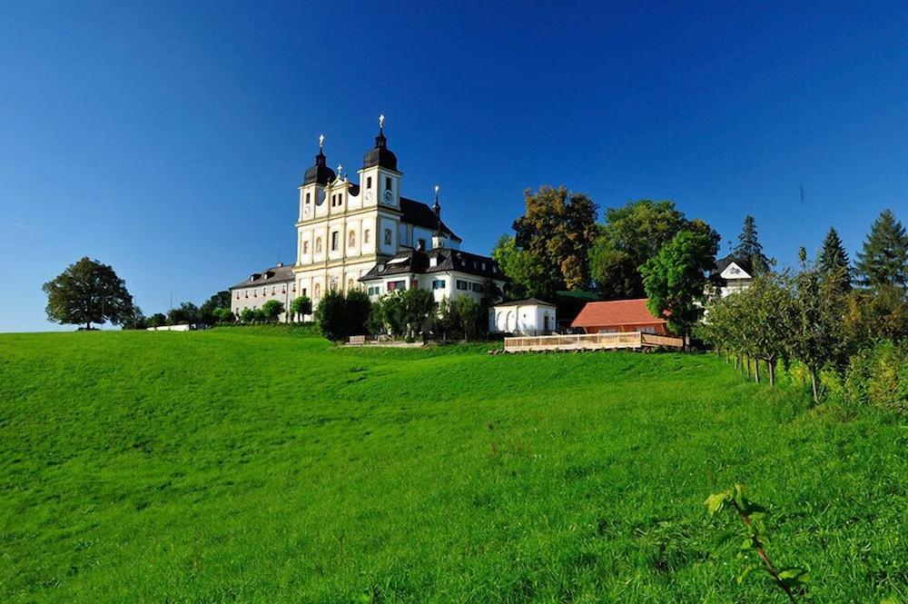 دير يايجاويرث - هوتل آند ريستورانت المنطقة الخارجية