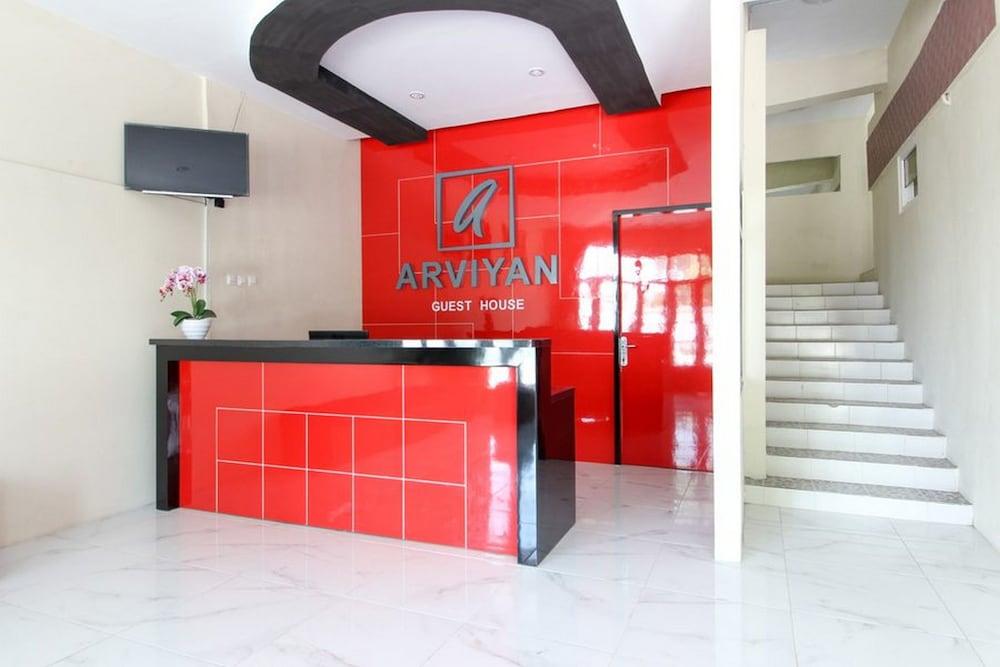 ريد دورز نير جوغجا كيمبالي مونيومينت 3 الردهة