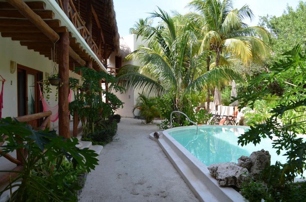 Casa Iguana Holbox Outdoor Pool