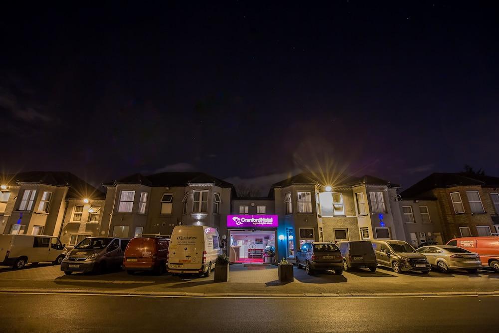 كرانفورد هوتل