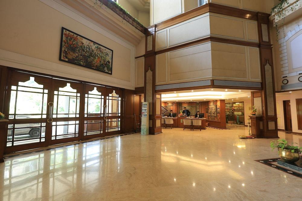 The Chancery Hotel Interior Entrance
