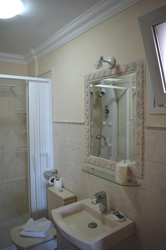 أبارتامنتوس تيراثاس دي لوس خيجانتيس باي سونكانارياس أخرى