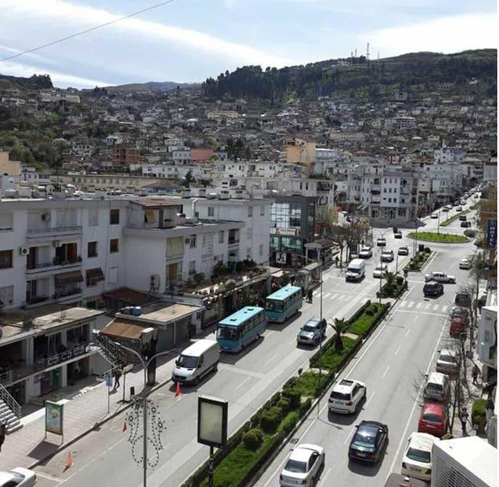 هوتل ذا فيرست