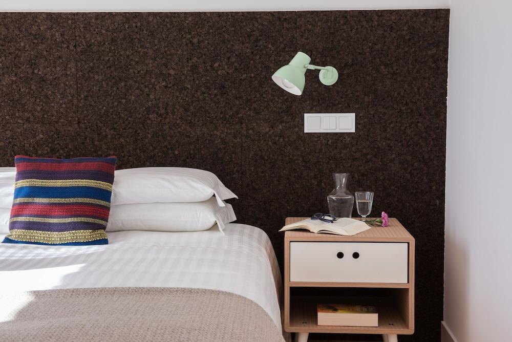 كرافيرال فارم هاوس باي بيلونج غرفة