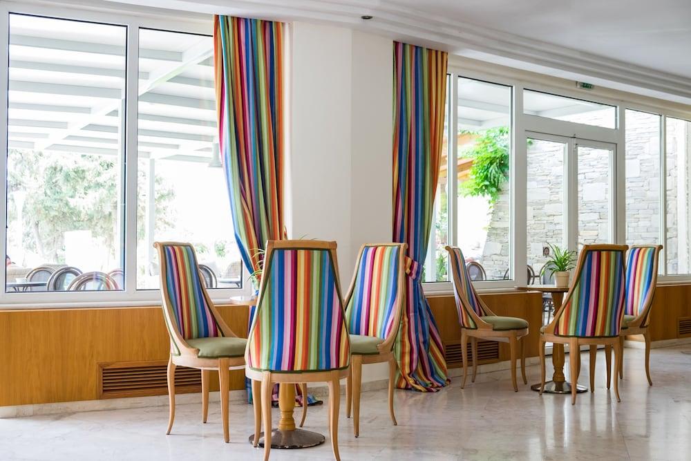 جي هوتلز ثيوفانو إمبريال بالاس منطقة الانتظار في الردهة