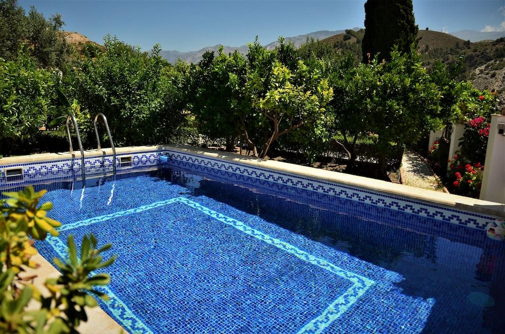 كاسا رورال بارادور ديل سيلو حمام سباحة مكشوف