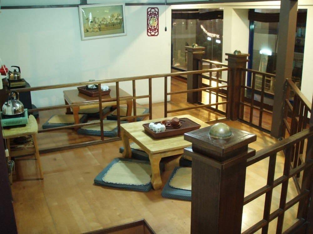 هيل كرين فولكانيك مود هوت سبرينج هوتل